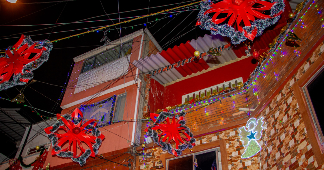 Bogotá con luces de navidad barrio en barrio!: El orgullo de nuestra cultura y la magia navideña para todos